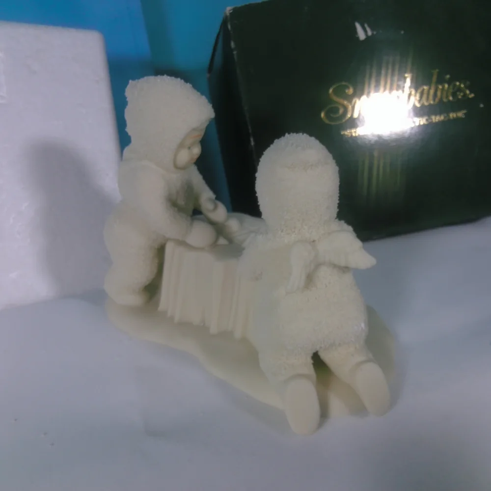Snowbabies Figurine with Two Children - Picture 6 of 6